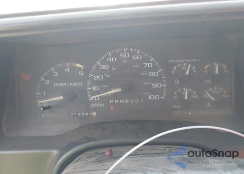 1998 Chevrolet C1500 Fleetside W/T из США, поврежденный, VIN 1GCEC14W7WZ159829